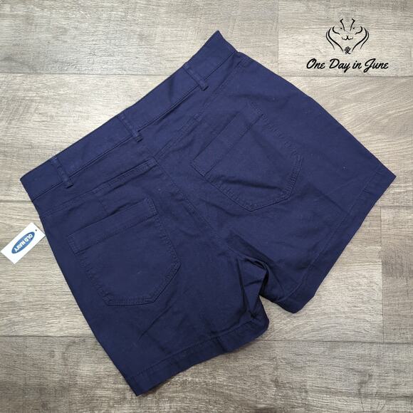 Old Navy Flat Front Shorts Size 6 - Picture 7 of 7